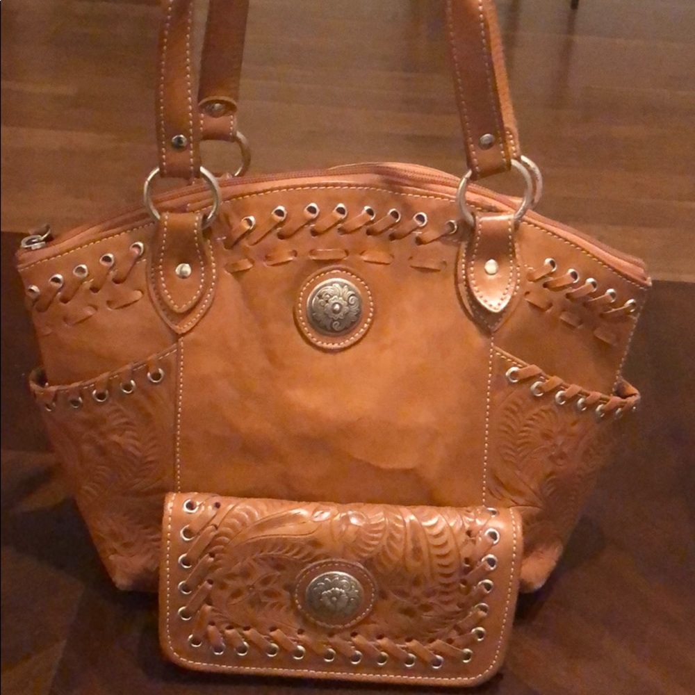 Genuine leather shoulder bag and wallet